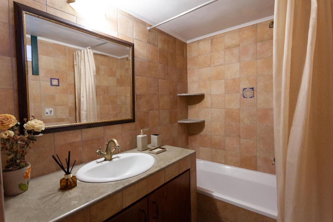 Batu Vacation House Monolithos  Ngoại thất bức ảnh