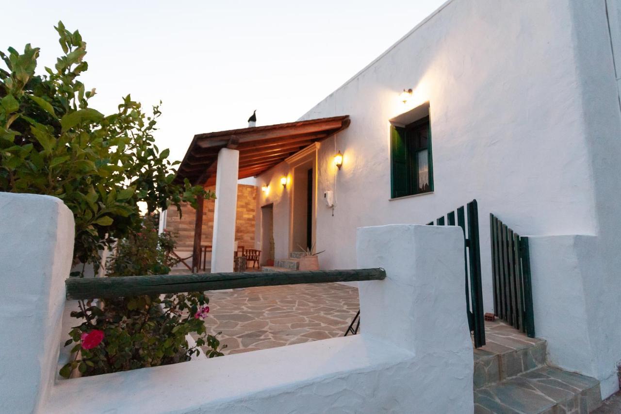 Batu Vacation House Monolithos  Ngoại thất bức ảnh